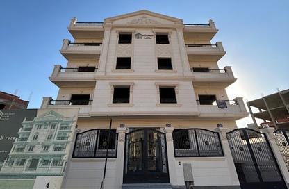 Apartment - 3 Bedrooms - 3 Bathrooms for sale in Al Nawadi St - Hadayek October - 6 October City - Giza