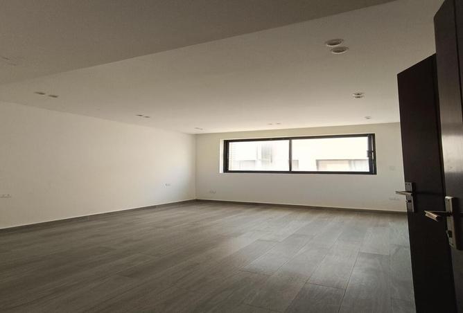 8002171 - Property Image 3