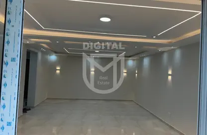 Apartment - 2 Bedrooms - 3 Bathrooms for sale in Hyde Park - 5th Settlement Compounds - The 5th Settlement - New Cairo City - Cairo