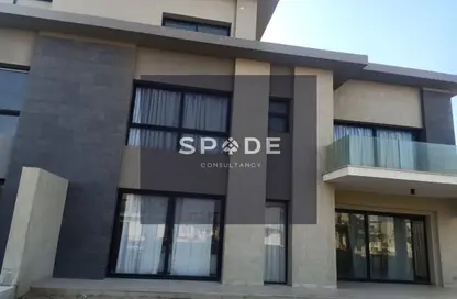 Villa - 4 Bedrooms - 5 Bathrooms for sale in Swan Lake Residence - 5th Settlement Compounds - The 5th Settlement - New Cairo City - Cairo
