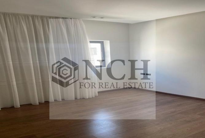 8145676 - Property Image 2