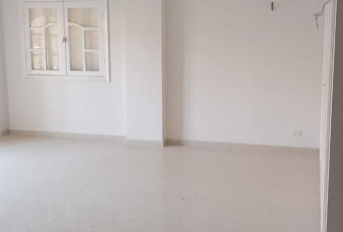 8328871 - Property Image 2