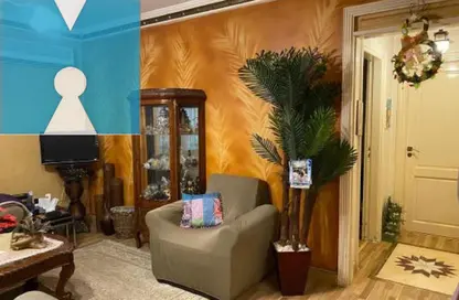 Apartment - 2 Bedrooms - 1 Bathroom for sale in Hadayek Al Mohandessin - 4th District - Sheikh Zayed City - Giza