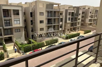Penthouse - 2 Bedrooms - 2 Bathrooms for sale in Moon Residences - Fifth Square - North Investors Area - New Cairo City - Cairo