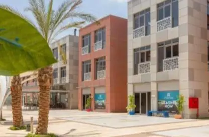 Retail - Studio - 2 Bathrooms for rent in The Courtyard - 12th District - Sheikh Zayed City - Giza