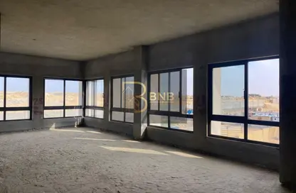 مساحات مكتبية - استوديو - 2 حمامات للايجار في ديستريكت 5 - كمبوندات التجمع الخامس - التجمع الخامس - مدينة القاهرة الجديدة - القاهرة