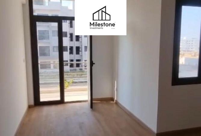 8360030 - Property Image 3