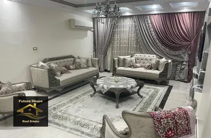 Apartment - 2 Bedrooms - 1 Bathroom for sale in 10th Sector - Zahraa El Maadi - Hay El Maadi - Cairo