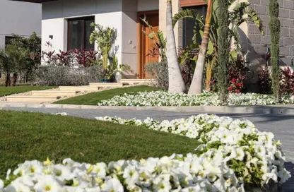 Villa - 3 Bedrooms - 4 Bathrooms for sale in Mivida - 5th Settlement Compounds - The 5th Settlement - New Cairo City - Cairo
