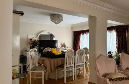 Apartment - 4 Bedrooms - 2 Bathrooms for sale in Mostafa Al Nahas St. - 6th Zone - Nasr City - Cairo
