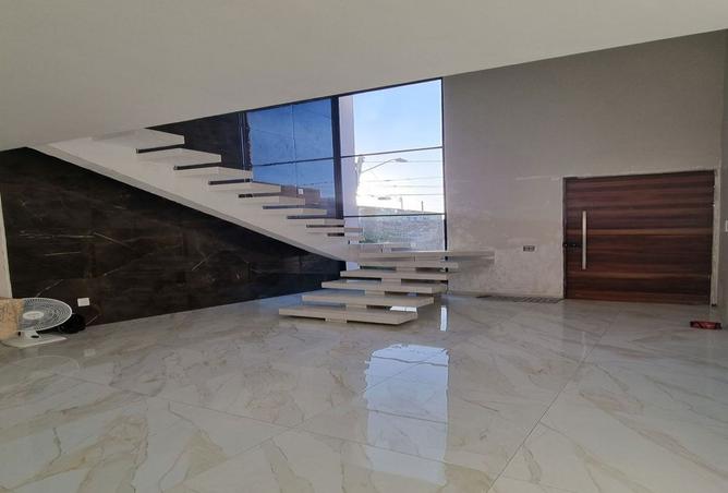 8062727 - Property Image 3