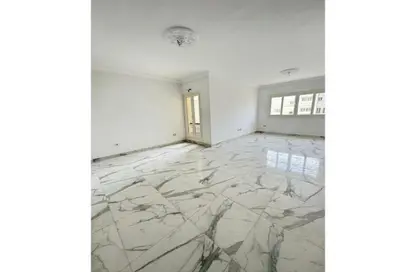 Apartment - 2 Bedrooms - 2 Bathrooms for sale in Mountain View Hyde Park - 5th Settlement Compounds - The 5th Settlement - New Cairo City - Cairo