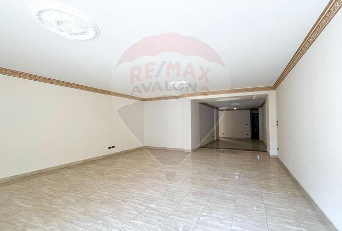 8377081 - Property Image 2