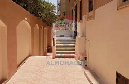Duplex - 6 Bedrooms - 3 Bathrooms for sale in 1st District - Sheikh Zayed City - Giza