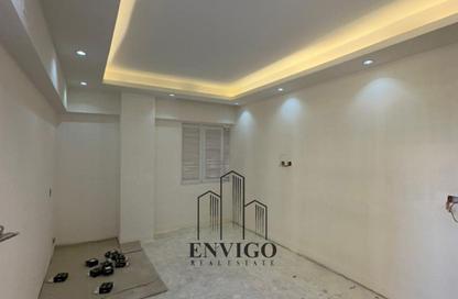 Apartment - 3 Bedrooms - 3 Bathrooms for sale in Hob Al Din St. - Al Hadiqah Al Dawliyah - 7th District - Nasr City - Cairo