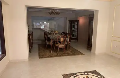 دوبلكس - 5 غرف نوم - 4 حمامات للبيع في شارع جعفر بن ابي طالب - الياسمين 4 - الياسمين - مدينة القاهرة الجديدة - القاهرة