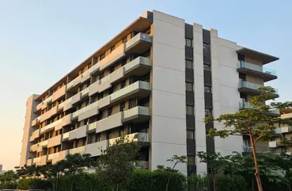 شقة - 2 غرف نوم - 2 حمامات للبيع في كمبوند البروج - كمبوندات الشروق - مدينة الشروق - القاهرة