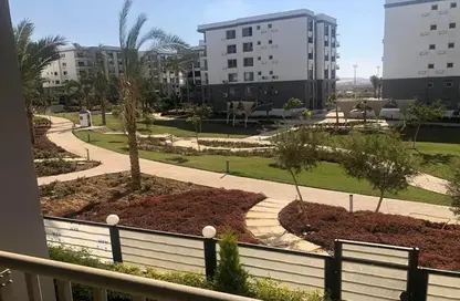 Apartment - 2 Bedrooms - 2 Bathrooms for sale in Hyde Park - 5th Settlement Compounds - The 5th Settlement - New Cairo City - Cairo