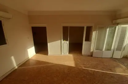 شقة - 2 غرف نوم - 1 حمام للايجار في شارع أحمد عرابي - المهندسين - الجيزة