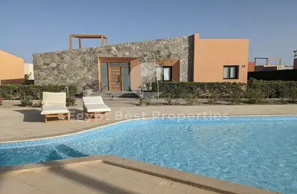 Chalet - 1 Bedroom - 1 Bathroom for sale in Caves Beach Resort - Hurghada Resorts - Hurghada - Red Sea