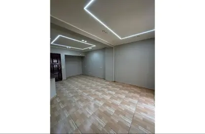 Apartment - 2 Bedrooms - 1 Bathroom for sale in Tabarak - Zahraa El Maadi - Hay El Maadi - Cairo