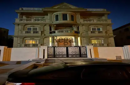 Apartment - 3 Bedrooms - 3 Bathrooms for rent in West Somid Road - West Somid - 6 October City - Giza