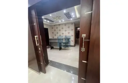 Office Space - Studio - 2 Bathrooms for rent in Maadi - Hay El Maadi - Cairo