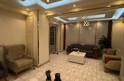 Apartment - 2 Bedrooms - 1 Bathroom for sale in Mohandessin - Giza