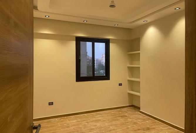 8183386 - Property Image 2