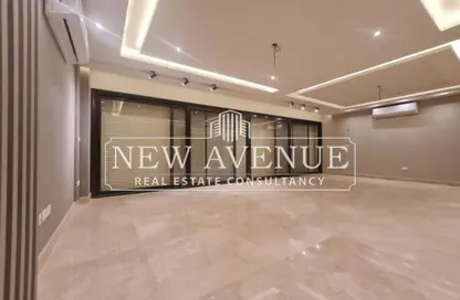 Apartment - 3 Bedrooms - 3 Bathrooms for sale in Lake View Residence - 5th Settlement Compounds - The 5th Settlement - New Cairo City - Cairo