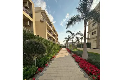 Apartment - 2 Bedrooms - 2 Bathrooms for sale in Moon Residences - Fifth Square - The 5th Settlement - New Cairo City - Cairo