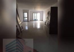 شقة - 3 غرف نوم - 3 حمامات for للايجار in شارع سيدي جابر - سبورتنج - حي شرق - الاسكندرية