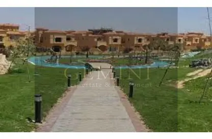 Villa - 5 Bedrooms - 5 Bathrooms for sale in Royal Meadows - Sheikh Zayed Compounds - Sheikh Zayed City - Giza
