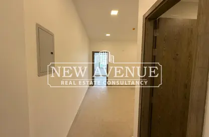 Office Space - Studio - 1 Bathroom for rent in Lake View Residence - 5th Settlement Compounds - The 5th Settlement - New Cairo City - Cairo