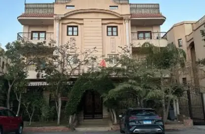Apartment - 3 Bedrooms - 3 Bathrooms for sale in Al Narges 6 - Al Narges - New Cairo City - Cairo