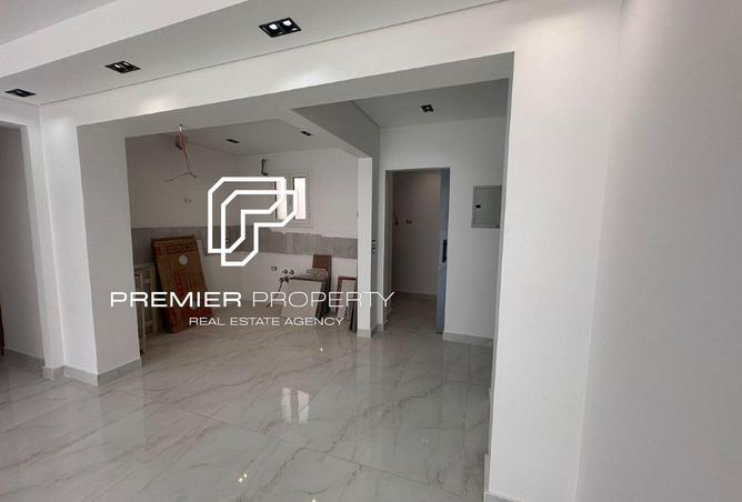 8019444 - Property Image 3