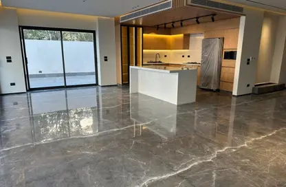 Apartment - 3 Bedrooms - 3 Bathrooms for sale in Lake View Residence - 5th Settlement Compounds - The 5th Settlement - New Cairo City - Cairo
