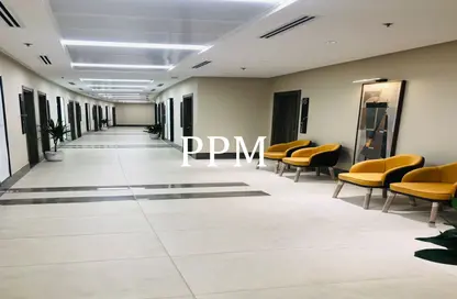 عيادة - استوديو - 1 حمام للايجار في ميفيدا - كمبوندات التجمع الخامس - التجمع الخامس - مدينة القاهرة الجديدة - القاهرة