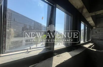 Office Space - Studio - 2 Bathrooms for rent in Lake View Residence - 5th Settlement Compounds - The 5th Settlement - New Cairo City - Cairo