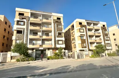 Apartment - 3 Bedrooms - 3 Bathrooms for sale in Kanaria - Sheikh Zayed Compounds - Sheikh Zayed City - Giza