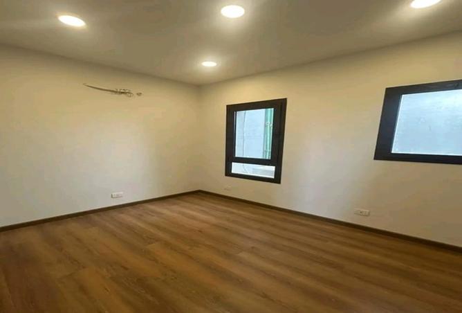 8422338 - Property Image 3