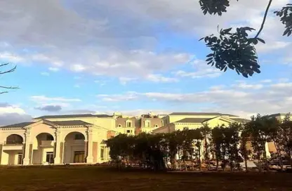 Townhouse - 5 Bedrooms - 4 Bathrooms for sale in Mountain View iCity - 5th Settlement Compounds - The 5th Settlement - New Cairo City - Cairo