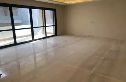 Apartment - 3 Bedrooms - 2 Bathrooms for sale in El Patio 7 - 5th Settlement Compounds - The 5th Settlement - New Cairo City - Cairo