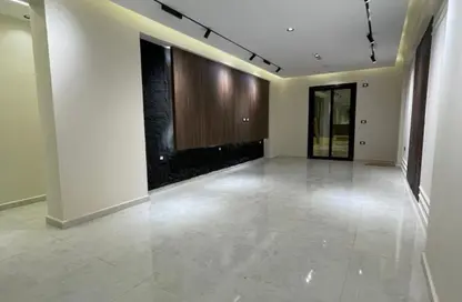 شقة - 3 غرف نوم - 2 حمامات للبيع في حدائق الاهرام - الجيزة