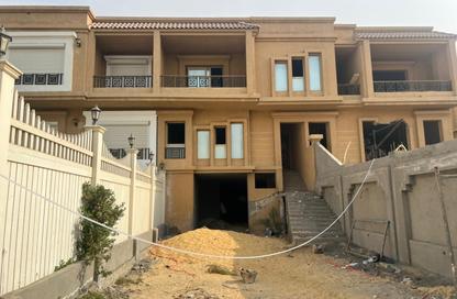 فيلا - 5 غرف نوم - 3 حمامات للبيع في شارع المشير احمد اسماعيل - شيراتون المطار - النزهة - القاهرة