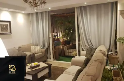 Apartment - 3 Bedrooms - 3 Bathrooms for sale in Tag Sultan - Ring Road - Cairo