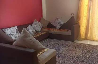 شقة - 2 غرف نوم - 1 حمام للايجار في شارع الحي الثالث - الحي الثالث - مدينة 6 أكتوبر - الجيزة شقة - 2 غرف نوم - 1 حمام للايجار في شارع الحي الثالث - الحي الثالث - مدينة 6 أكتوبر - الجيزة