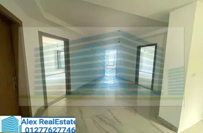 Office Space - Studio - 2 Bathrooms for rent in Smouha Square - Smouha - Hay Sharq - Alexandria Office Space - Studio - 2 Bathrooms for rent in Smouha Square - Smouha - Hay Sharq - Alexandria