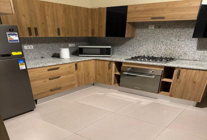 8350544 - Property Image 3