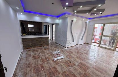 Apartment - 2 Bedrooms - 1 Bathroom for rent in Degla Palms - Al Wahat Road - 6 October City - Giza
